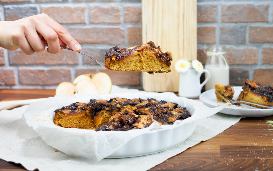 Yabluchnyk (Bolo de maça Ucraniano)