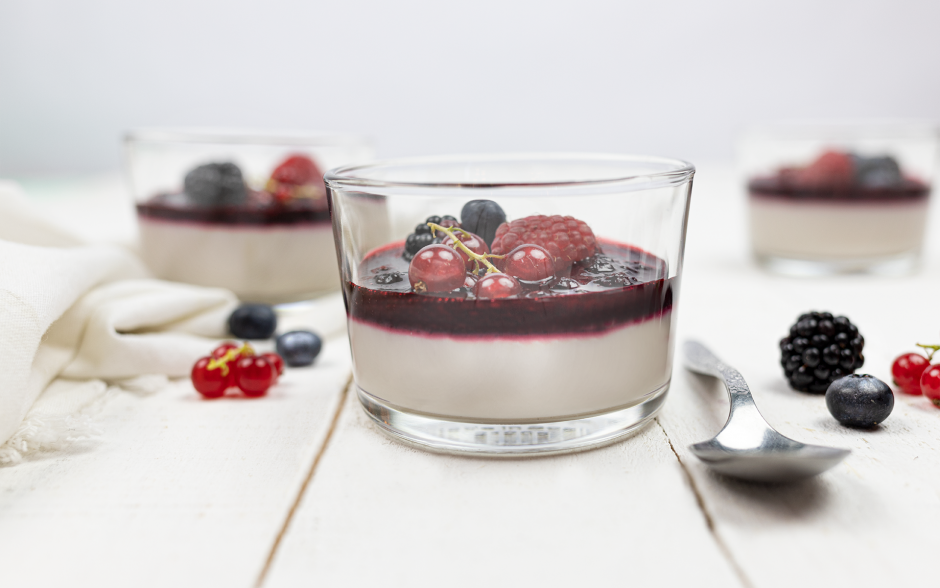 Panacotta vegan com coulis de frutos vermelhos 2